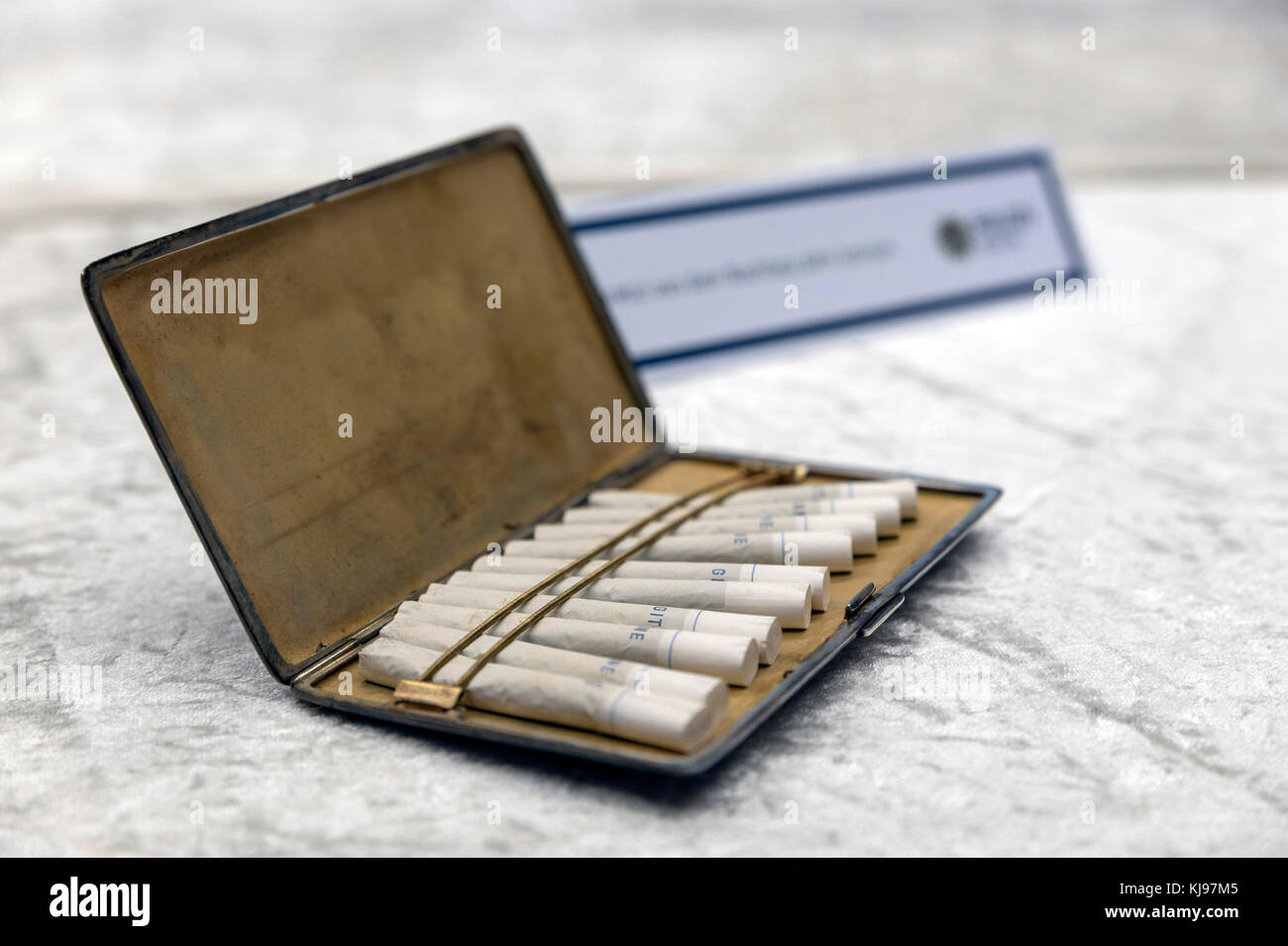 cbd cigarette Canalcut: Cigarettes CBD Pre-roll Lemon Diesel