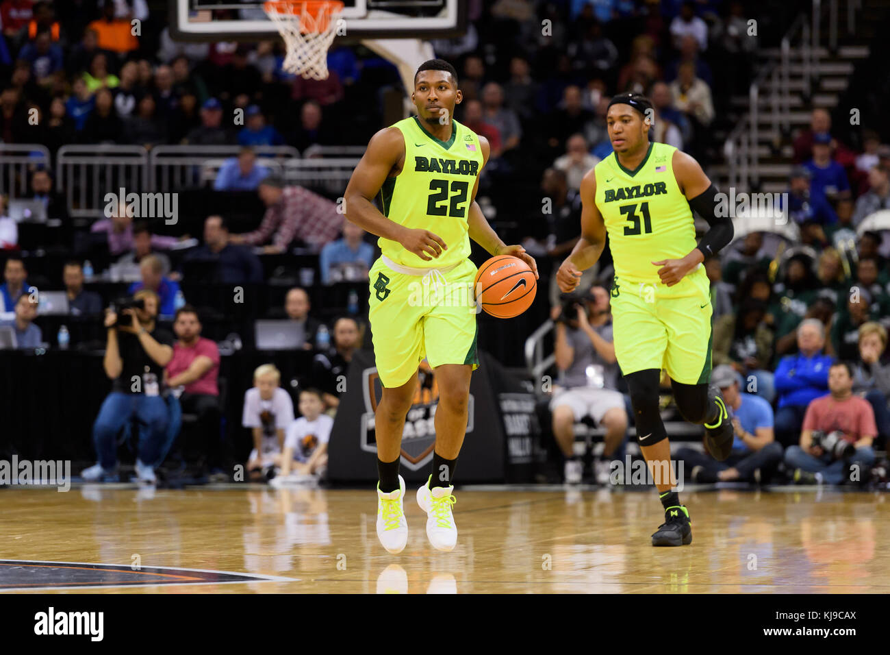 Kansas City, MO. U.S. 21st Nov, 2017. Baylor Bears guard King McClure #22 in action during the Hall of Fame Classic men's basketball game between Baylor Bears and Creighton Bluejays at the Sprint Center in Kansas City, MO.Baylor won 65-59 .Michael Spomer/Cal Sport Media/Alamy Live News Stock Photo