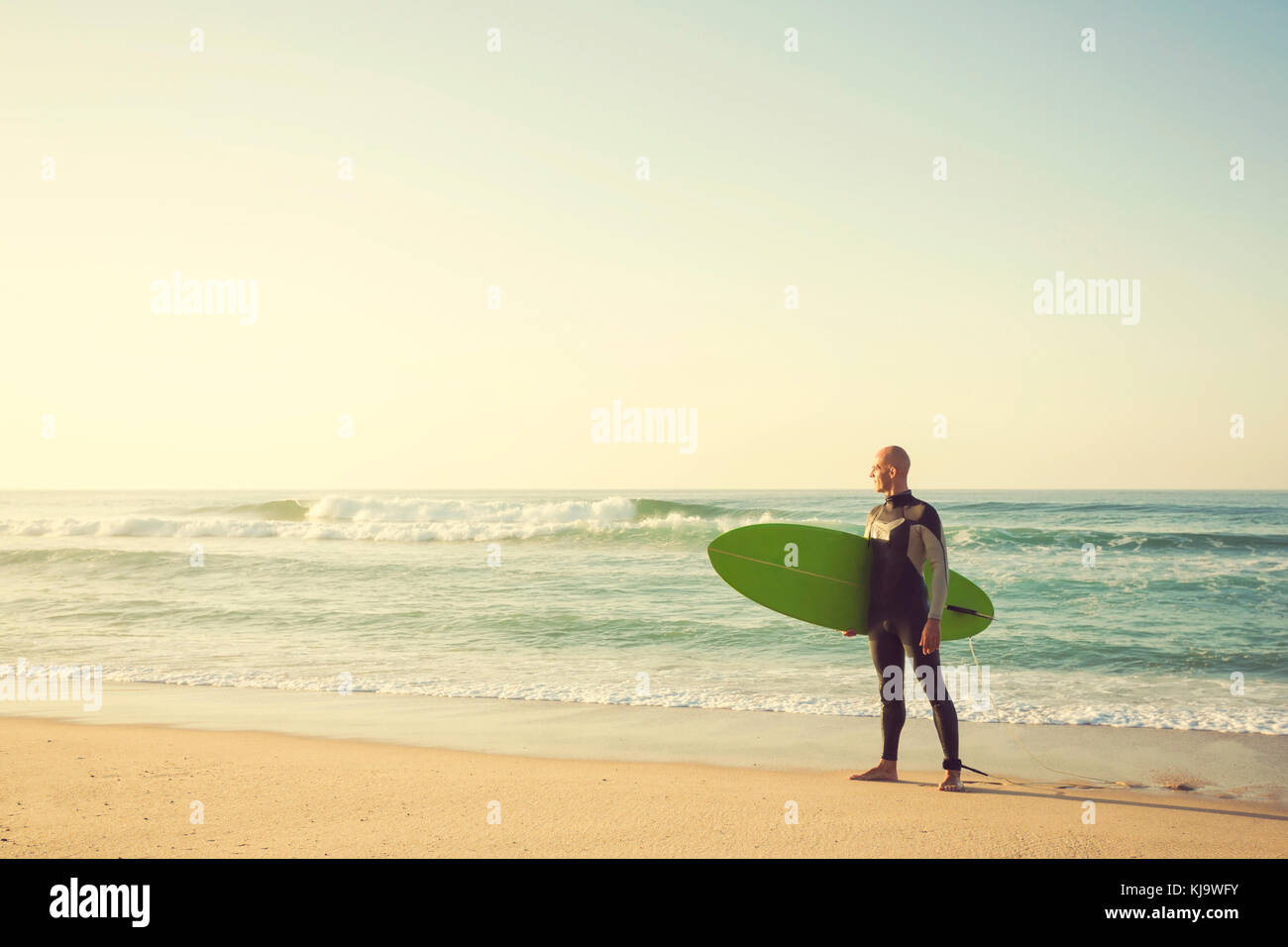 Watching beach waves hi-res stock photography and images - Alamy