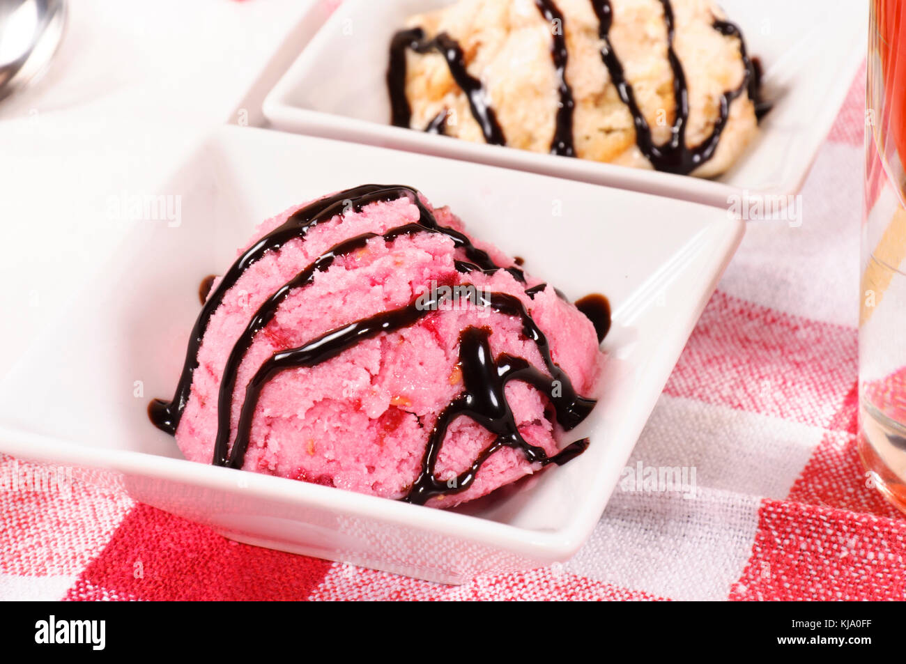 Sweet ice cream cups Stock Photo Alamy