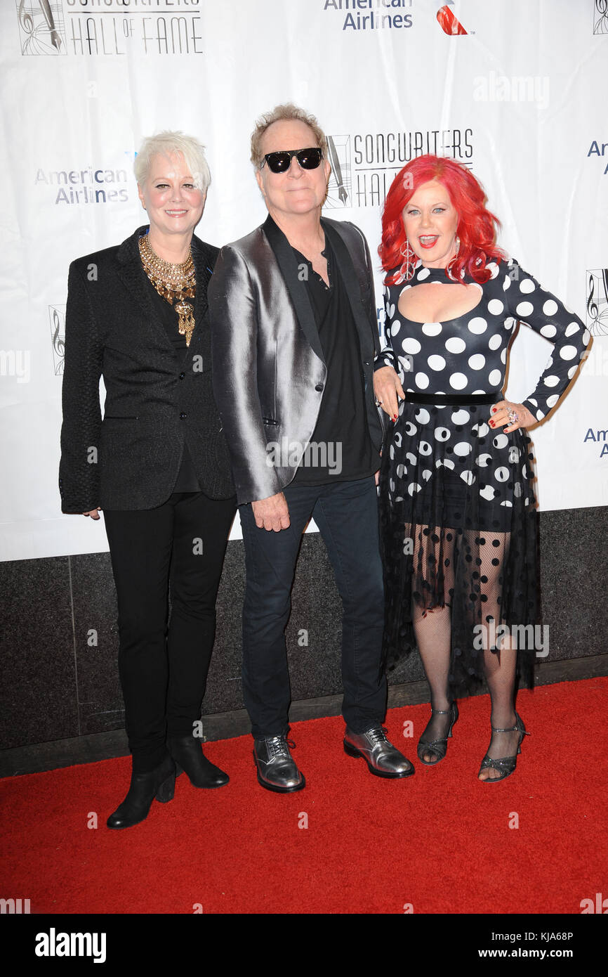 NEW YORK, NY - JUNE 09: Cindy Wilson, Fred Schneider, Kate Pierson ...