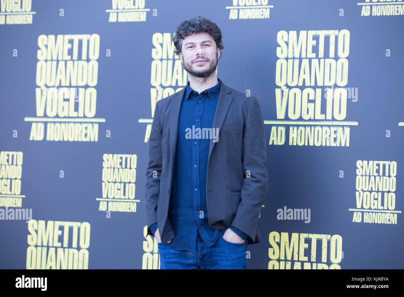 Rome, Italy. 22nd Nov, 2017. Italian director Sydney Sibilia Photocall of the Italian movie 'Smetto Quando Voglio Ad Honorem' directed by Sydney Sibilia at The Space Modern Cinema in Rome. Credit: Matteo Nardone/Pacific Press/Alamy Live News Stock Photo