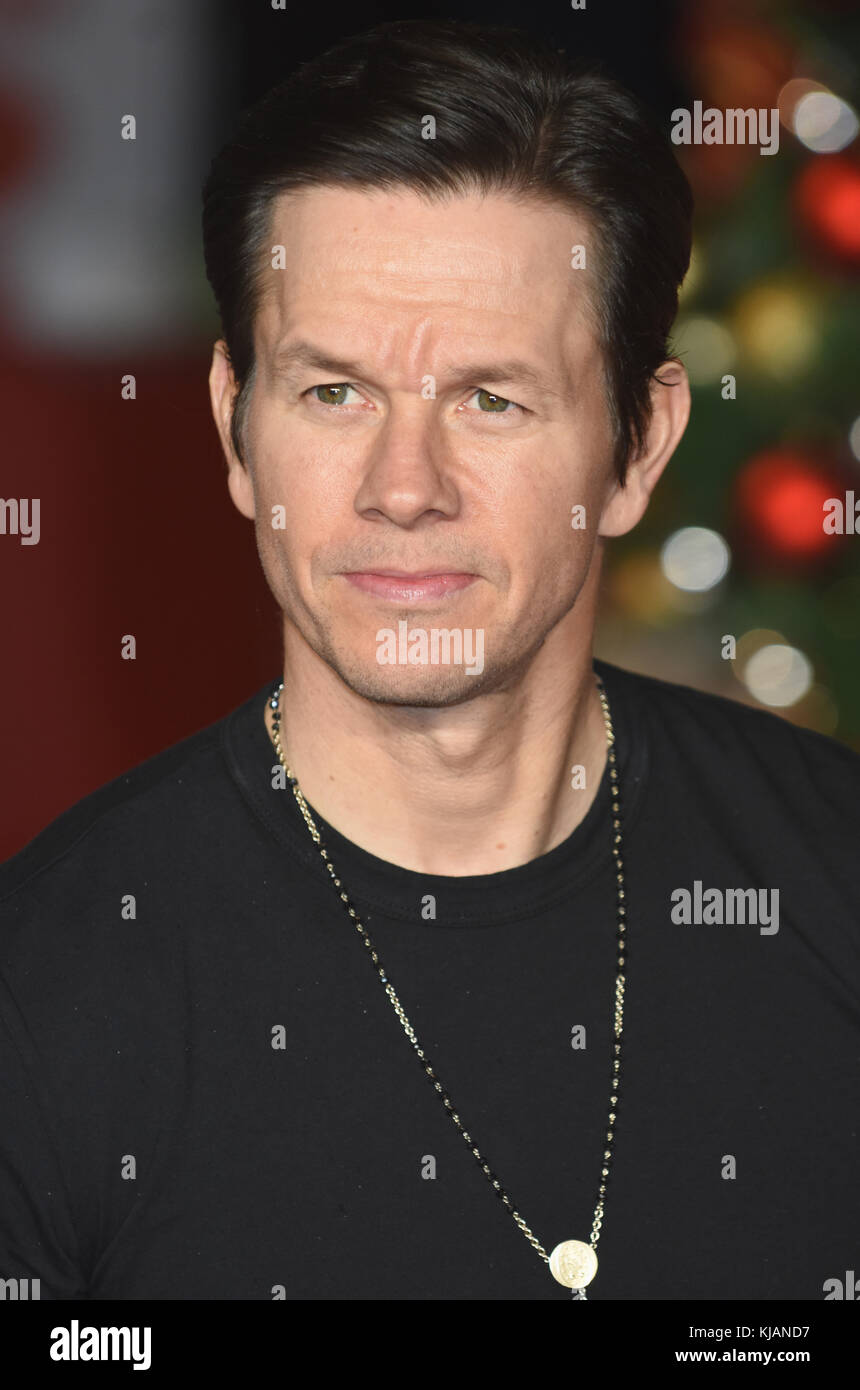 Mark wahlberg deals necklace