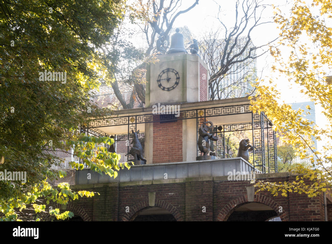 Delacorte Clock In Central Park Hi-res Stock Photography And Images - Alamy