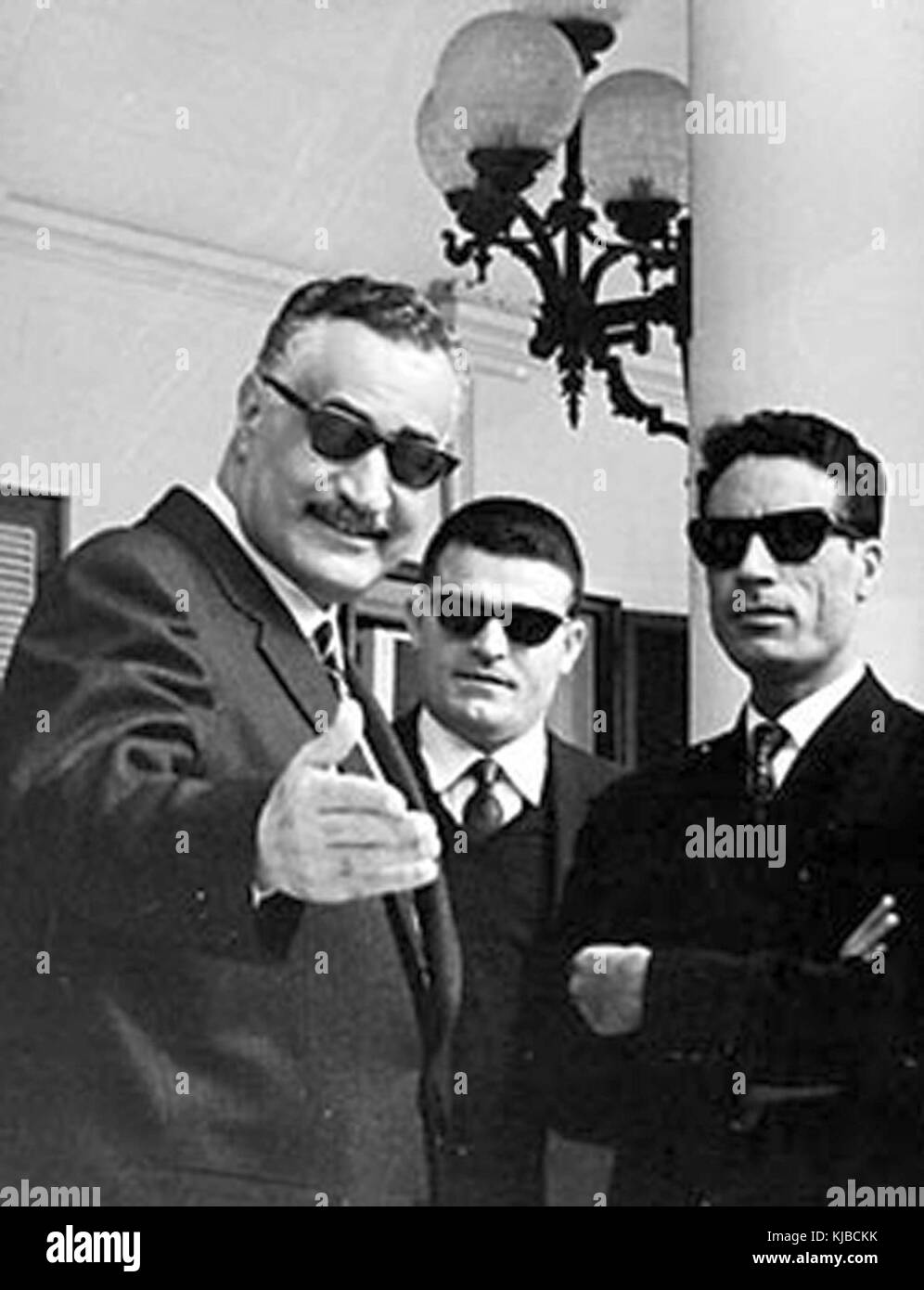 Nasser receiving Gaddafi Stock Photo Alamy