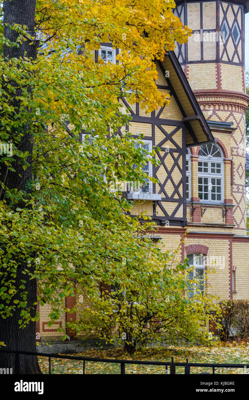 Quedlinburg im Herbst Stadtansichten altes Wasserwerk Stock Photo Alamy
