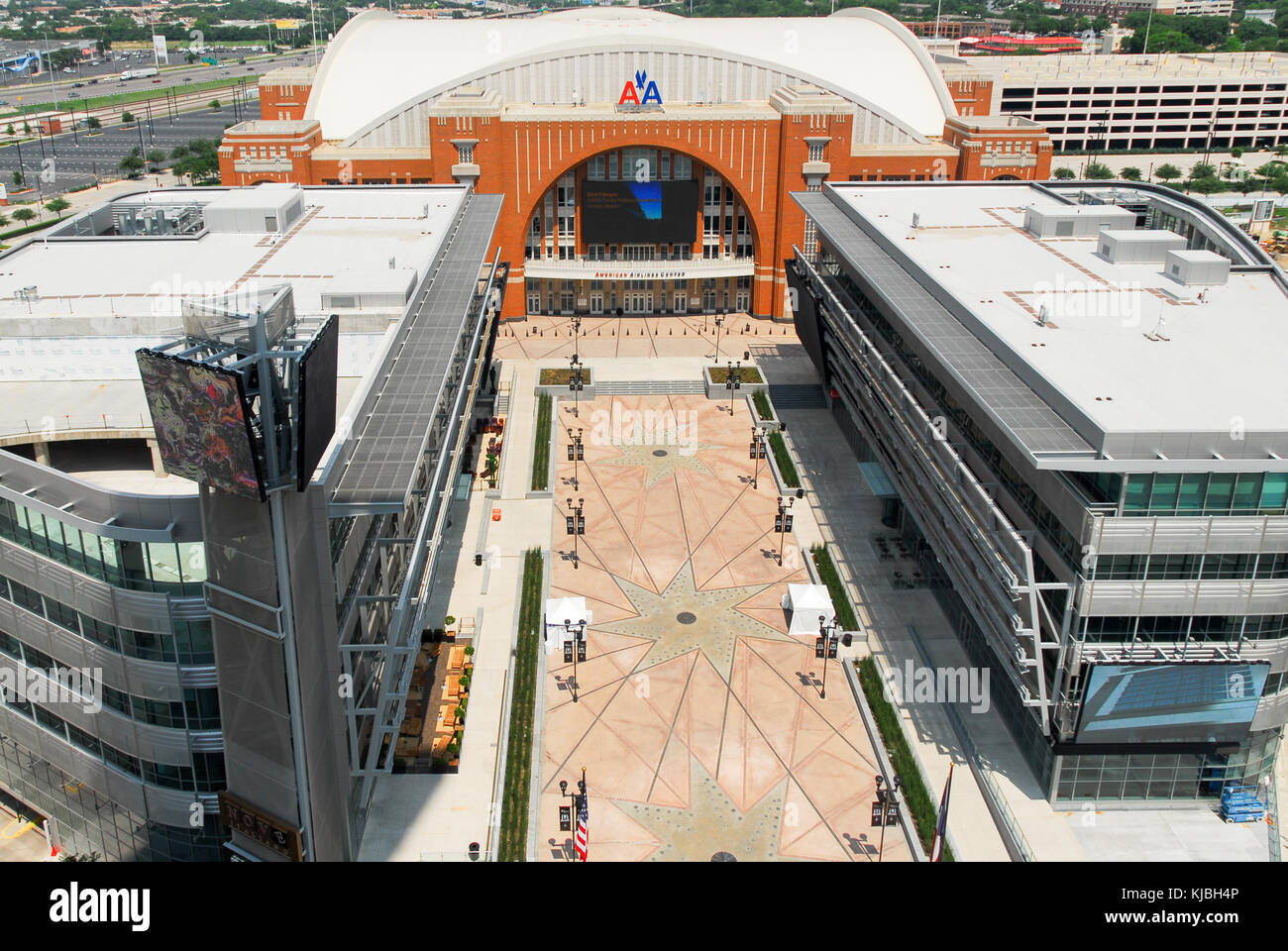 821 American Airlines Center General View Stock Photos, High-Res Pictures,  and Images - Getty Images