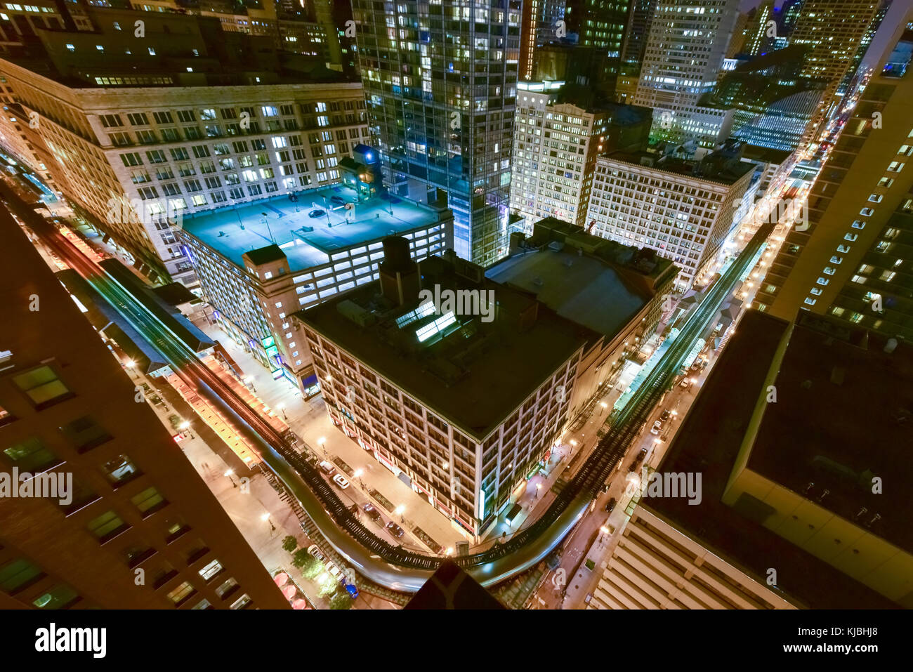 chicago-september-7-2015-aerial-view-of-the-elevated-train-lines-of
