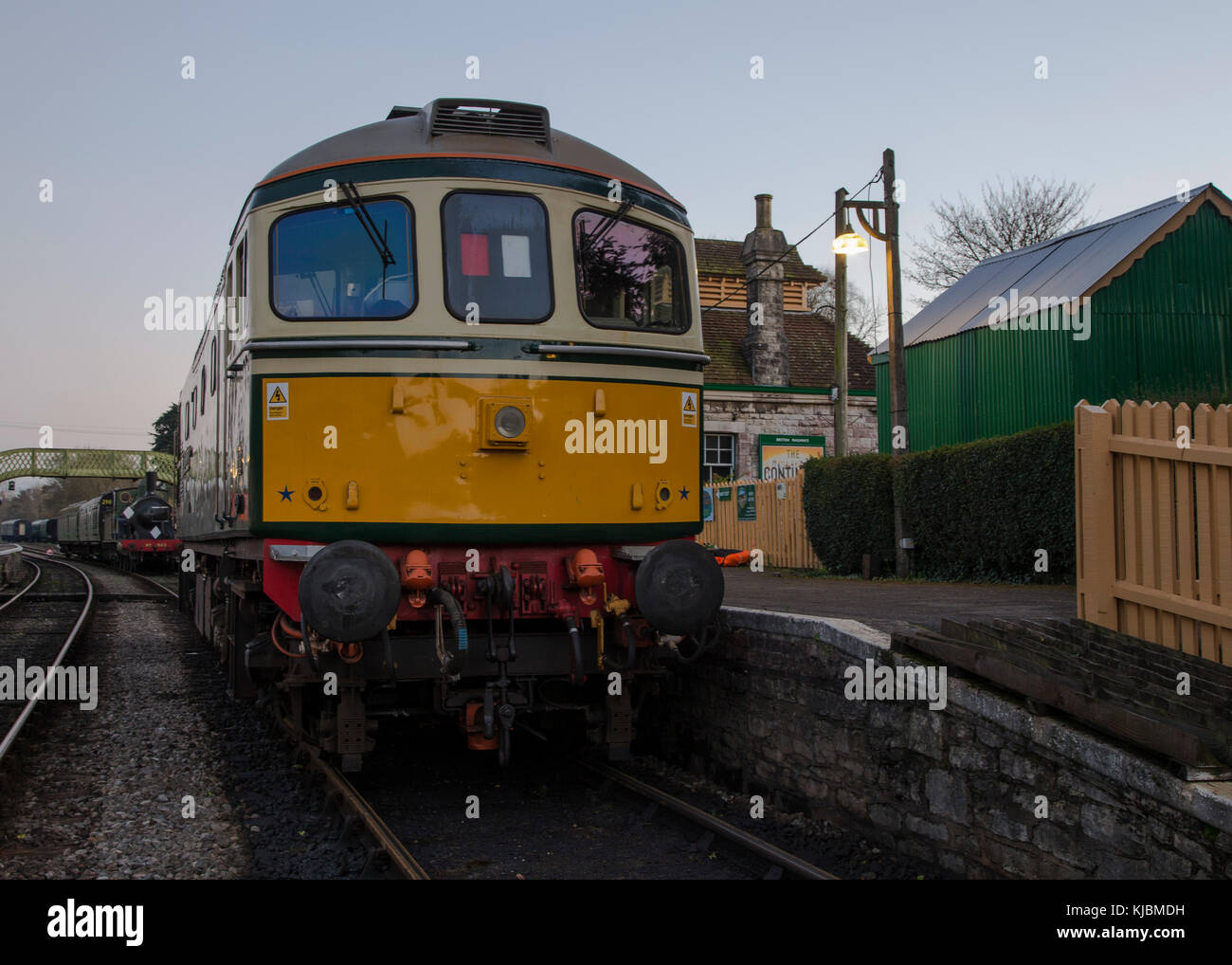 Preserved Class 33 Bo-Bo diesel  locomotive D6515 named 'Lt Jenny Lewis RN' on the Swanage Railway Stock Photo