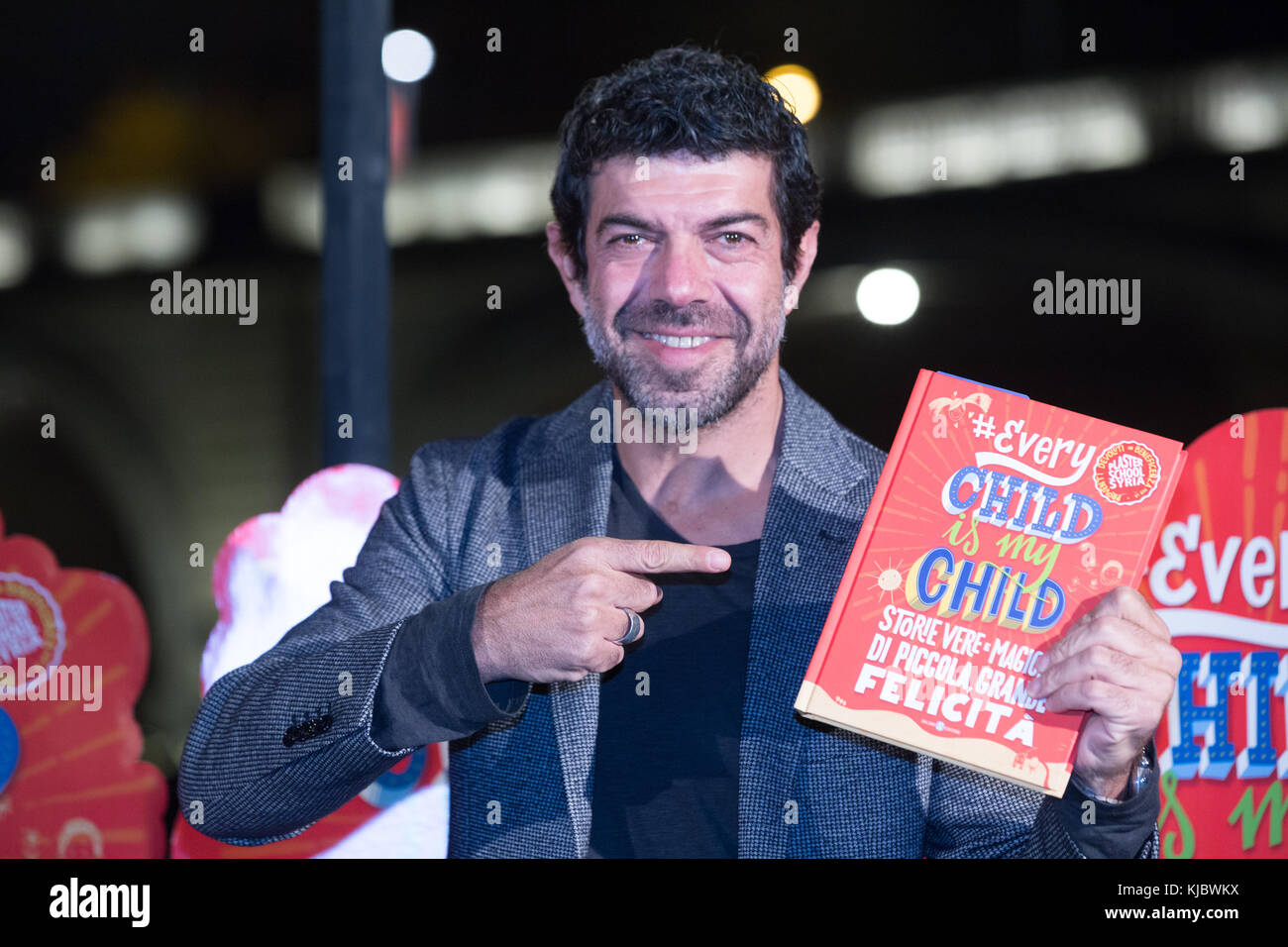 Roma, Italy. 22nd Nov, 2017. Italian actor Pierfrancesco Favino during ...