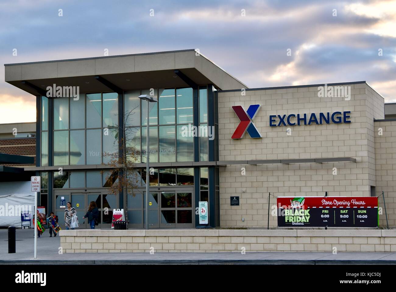 Military post exchange hi-res stock photography and images - Alamy