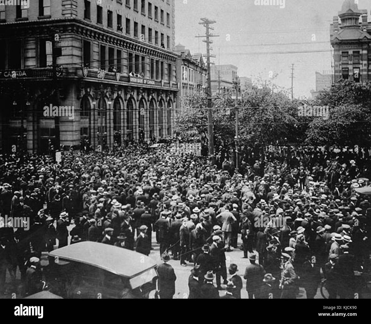 Strike the canadian 1919 hi-res stock photography and images - Alamy