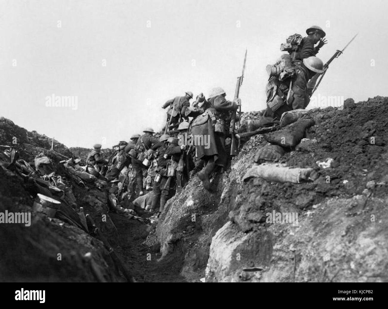 逆輸入 Over top and photography stock hi-res during warfare trench ウォーゲーム