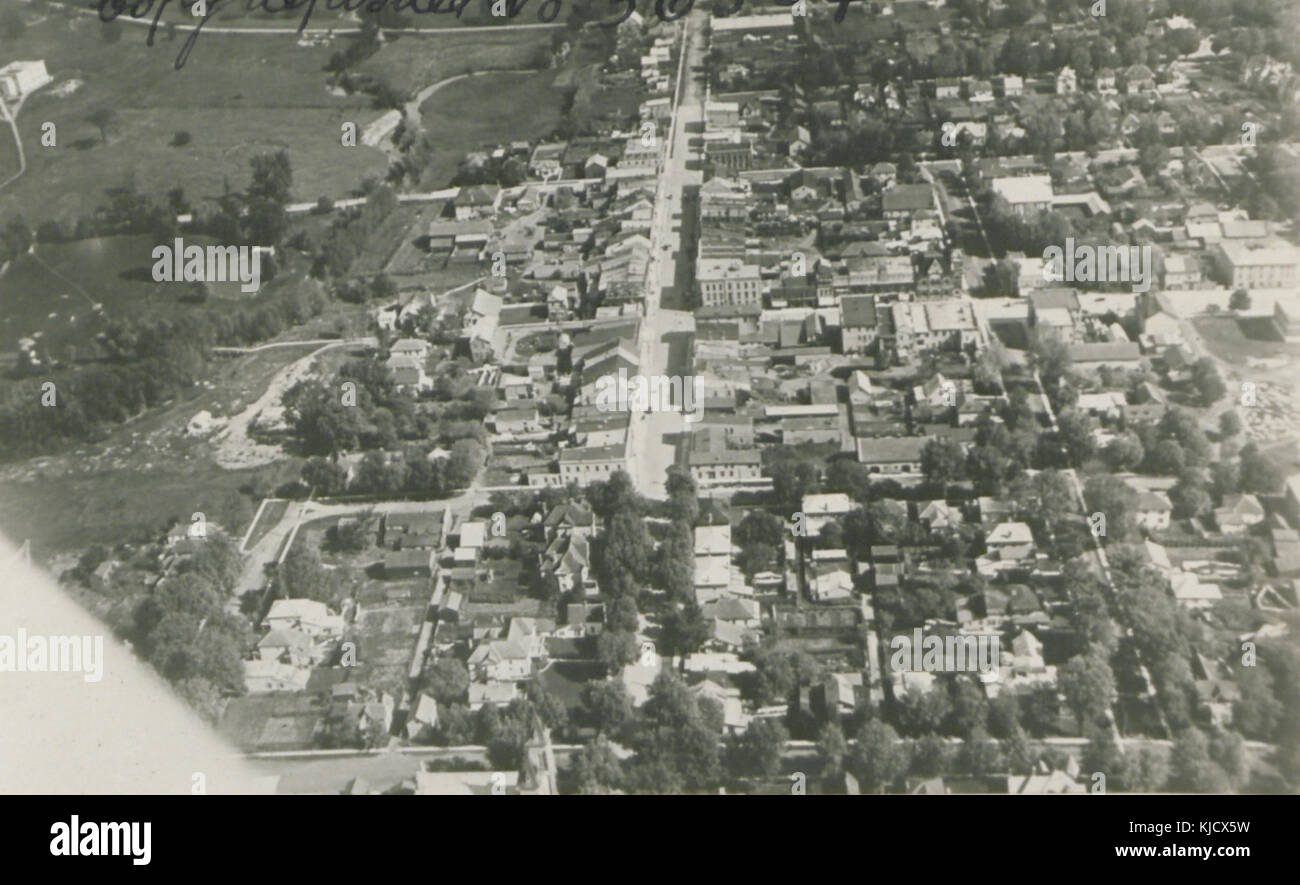 An aerial view of suburban streets hi-res stock photography and images ...