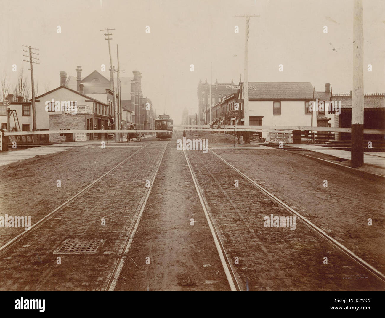 Queen Street east crossing looking west Fonds 200, Series 376, File 1B