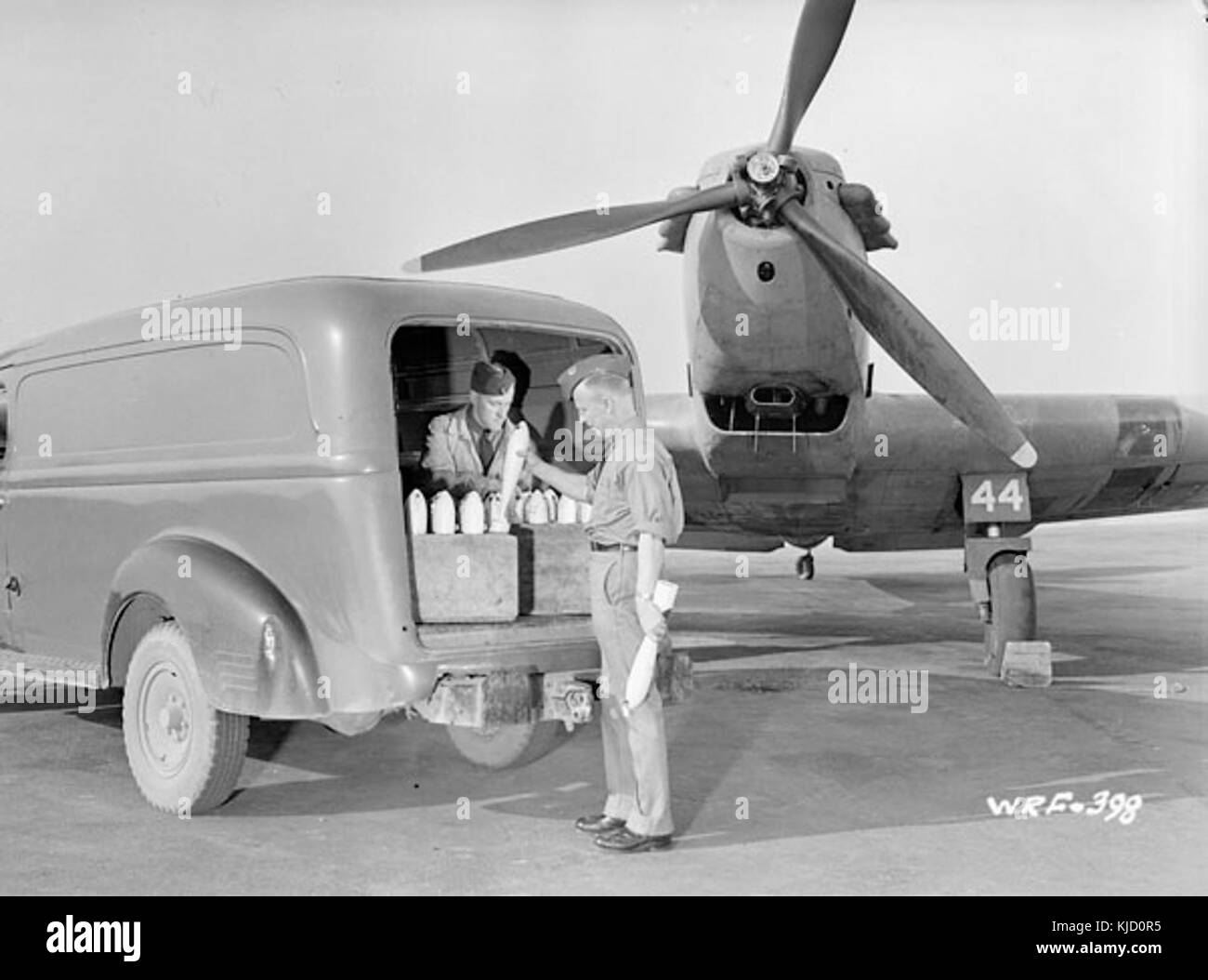 RCAF Jarvis Armourers At Work Stock Photo