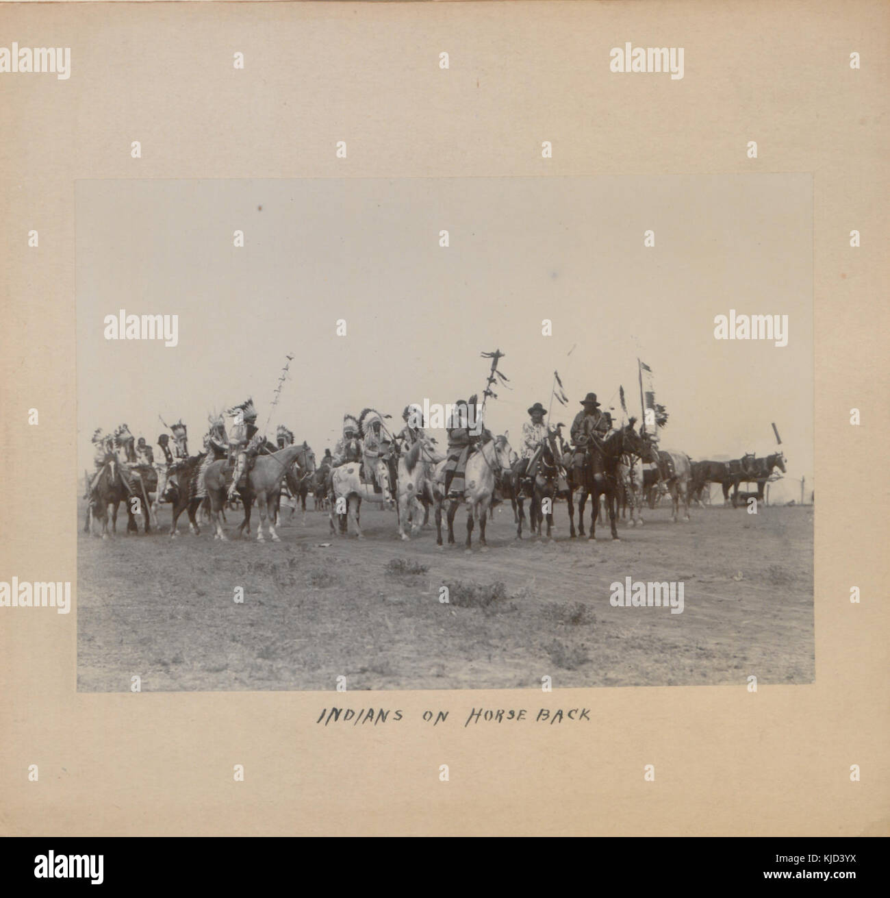 Native american indians horseback hi-res stock photography and images ...