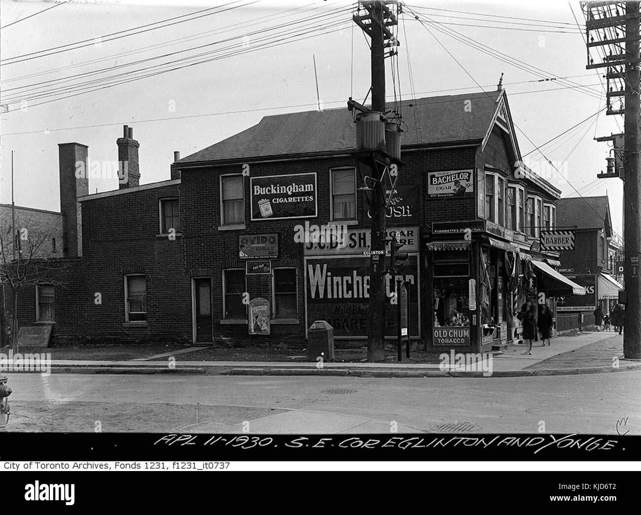 Southeast corner of Yonge Street and Eglinton Avenue, 1930 Stock Photo