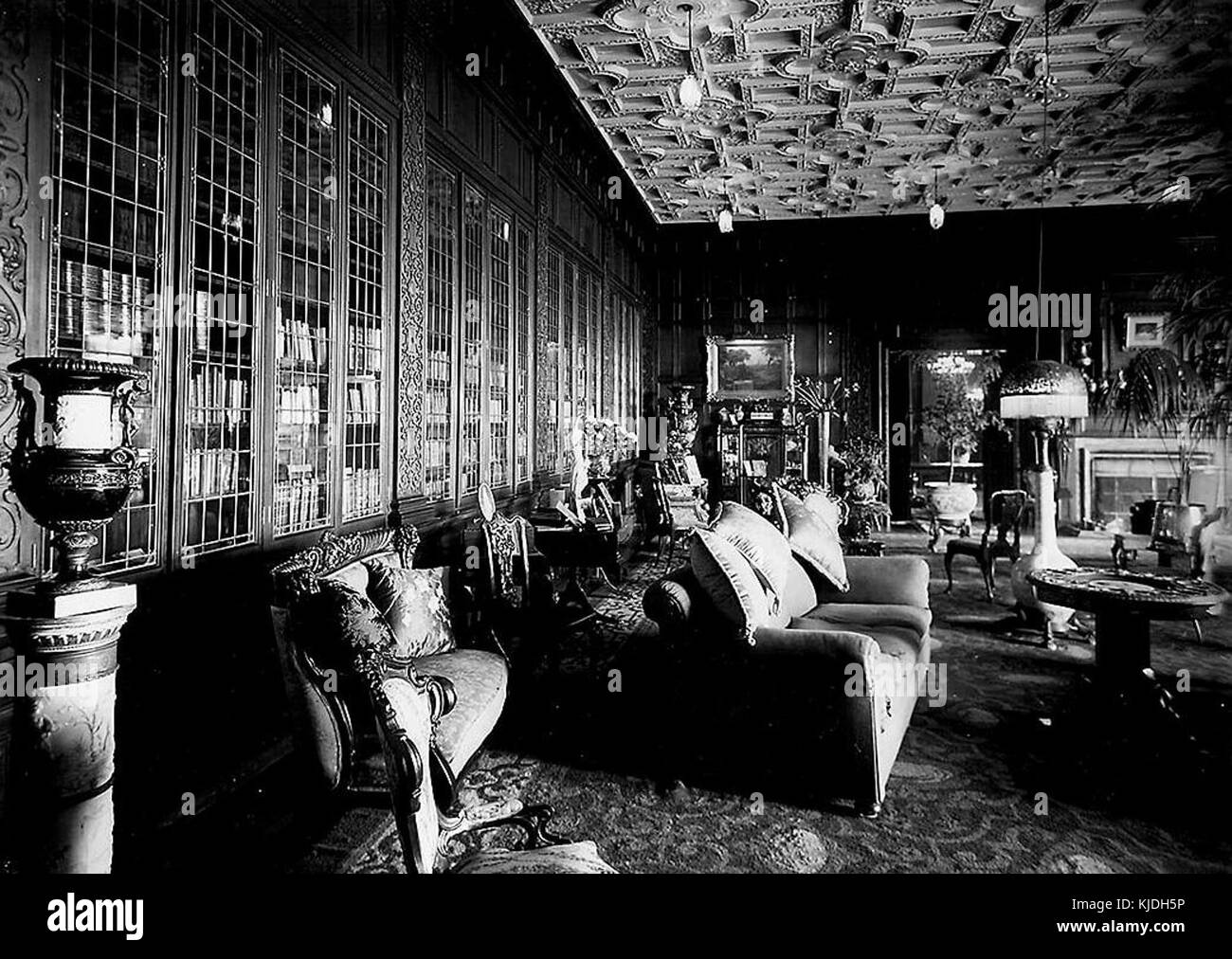 Library, Casa Loma 02 Stock Photo Alamy