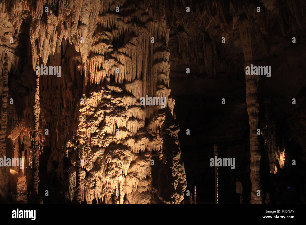 Gfp texas natural bridge closeup with column Stock Photo - Alamy