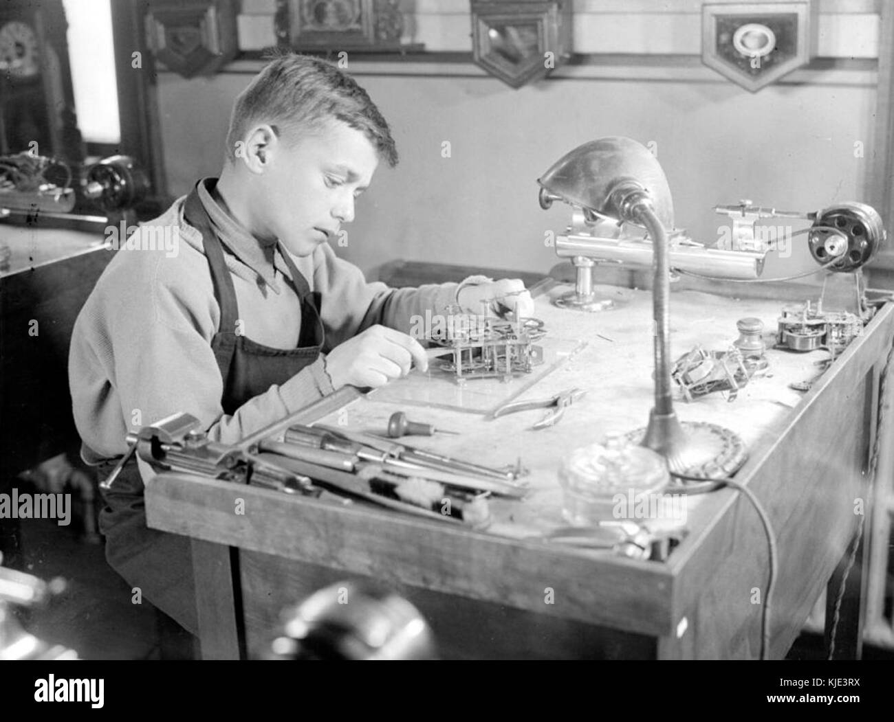 Learn watchmaking hi-res stock photography and images - Alamy