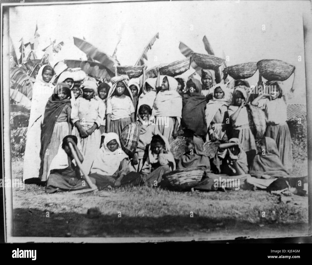 Indian women and children Black and White Stock Photos & Images - Alamy