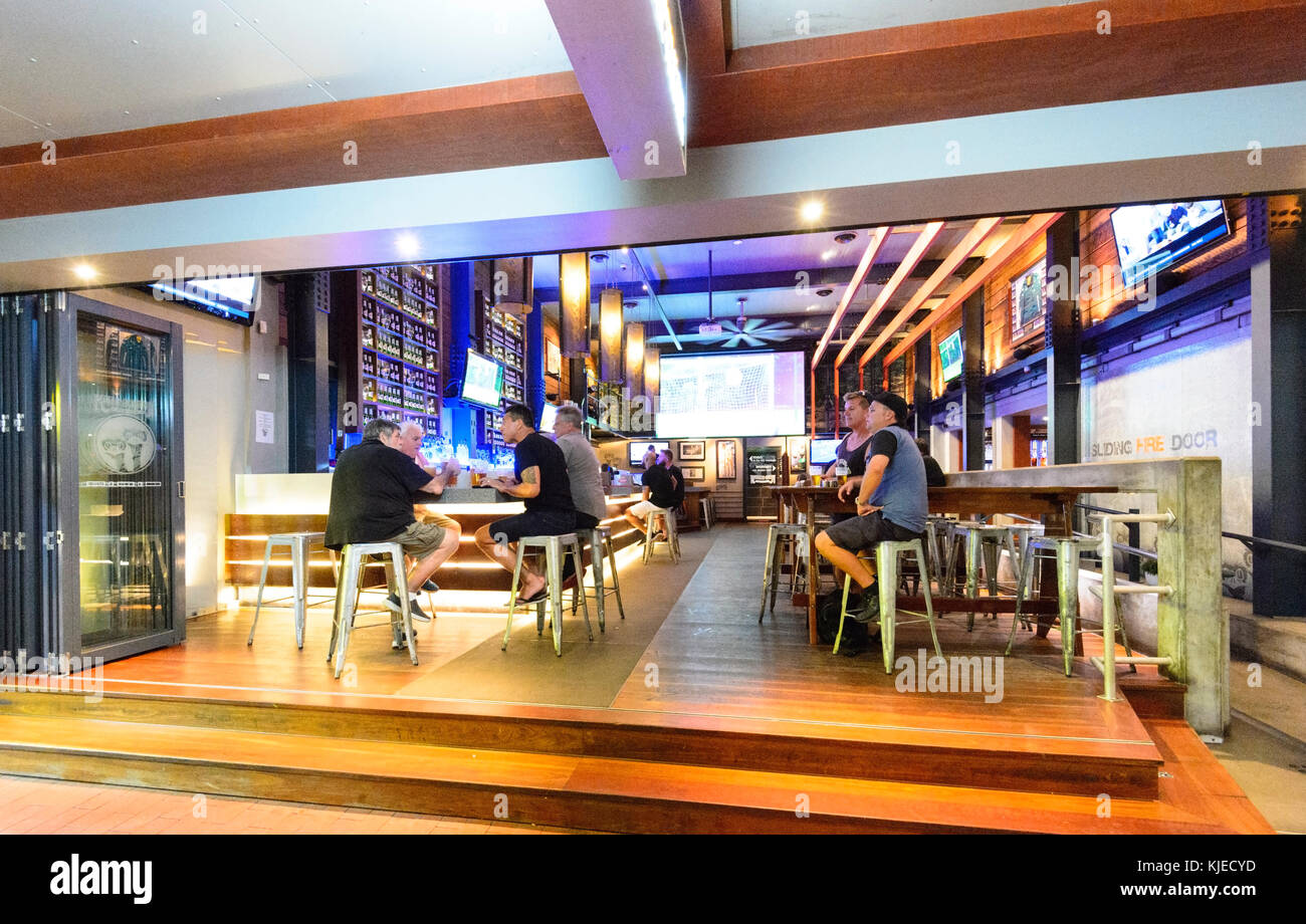 Cairns bars hires stock photography and images Alamy
