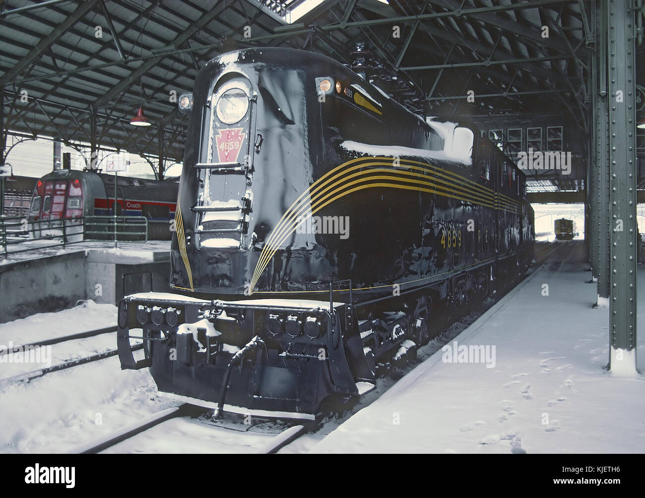 PRR 4859 GG 1 Harrisburg, PA on November 11, 1987 (22852609261 Stock ...