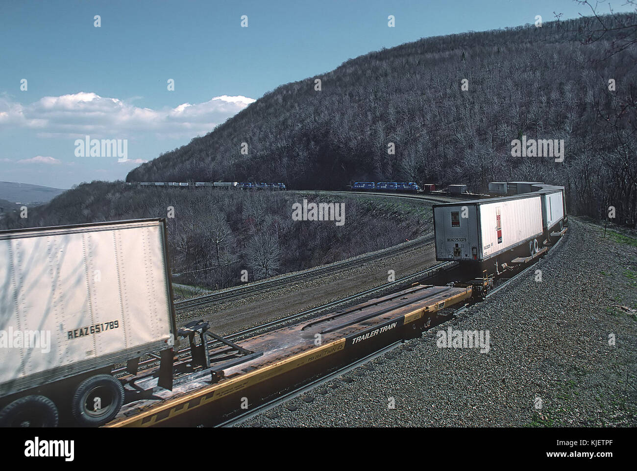 Horseshoe curve hi-res stock photography and images - Alamy