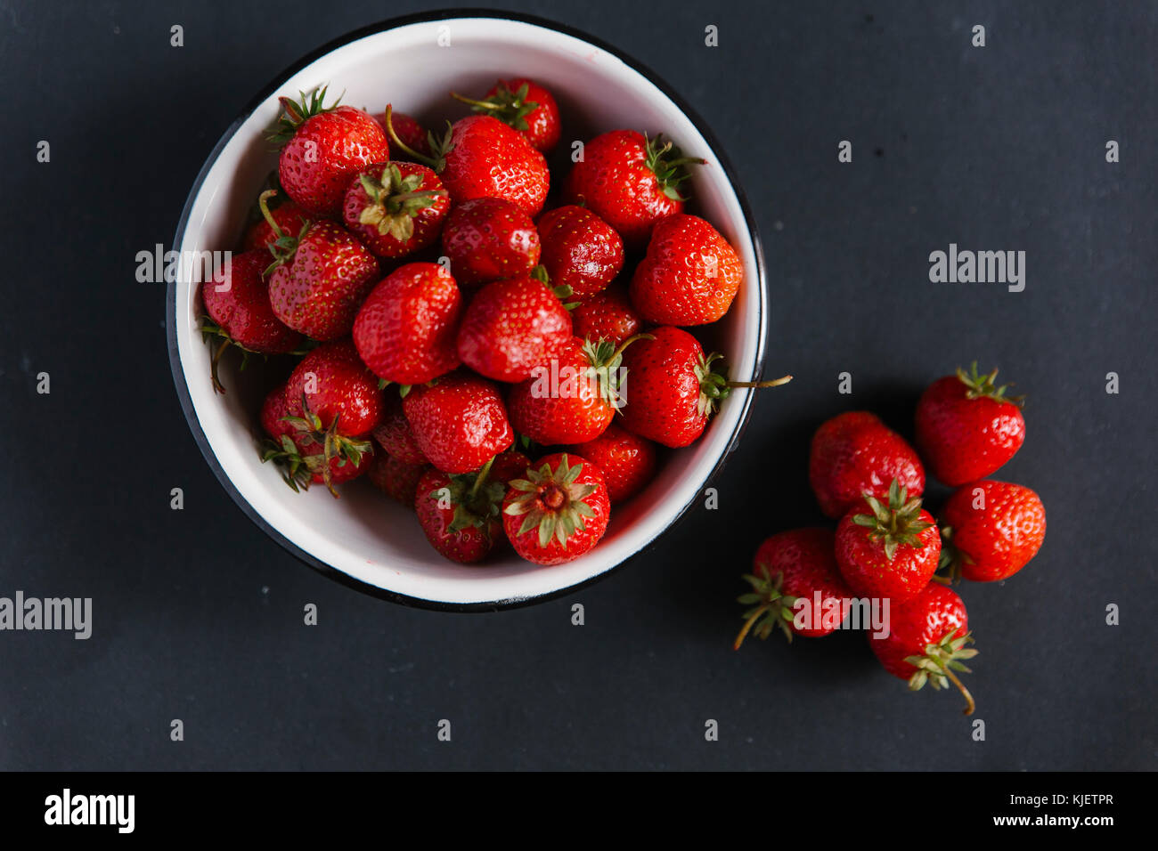 Close up of bowl of strawberries Stock Photo - Alamy