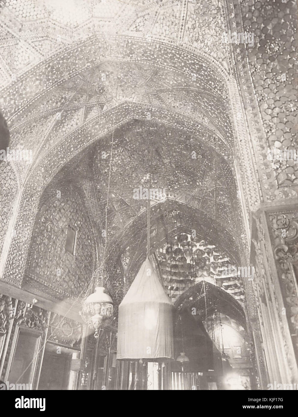 Imam Husayn and abbas Shrine in Karbala (150456792) Stock Photo