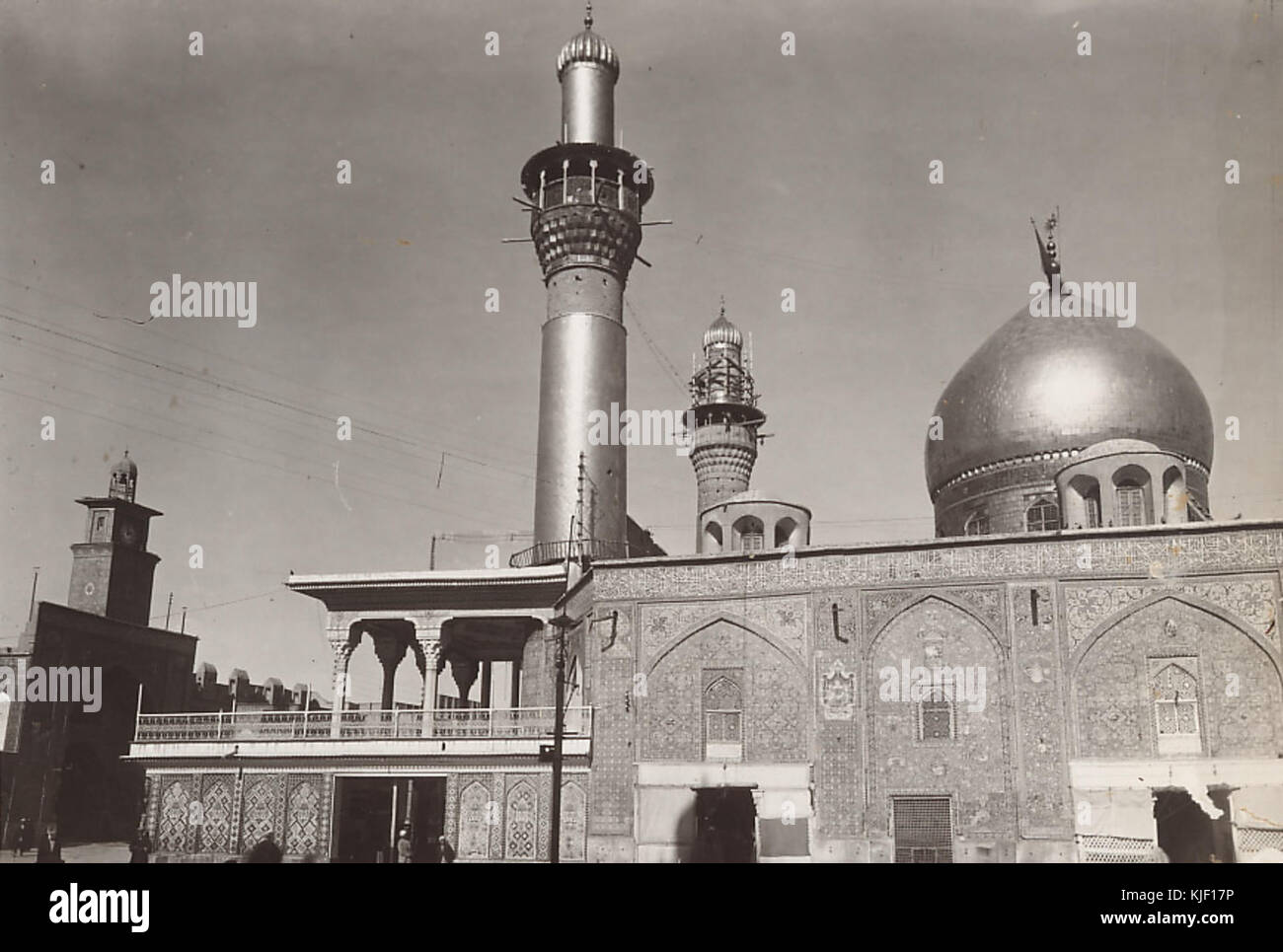 Imam Husayn and abbas Shrine in Karbala (150456798) Stock Photo