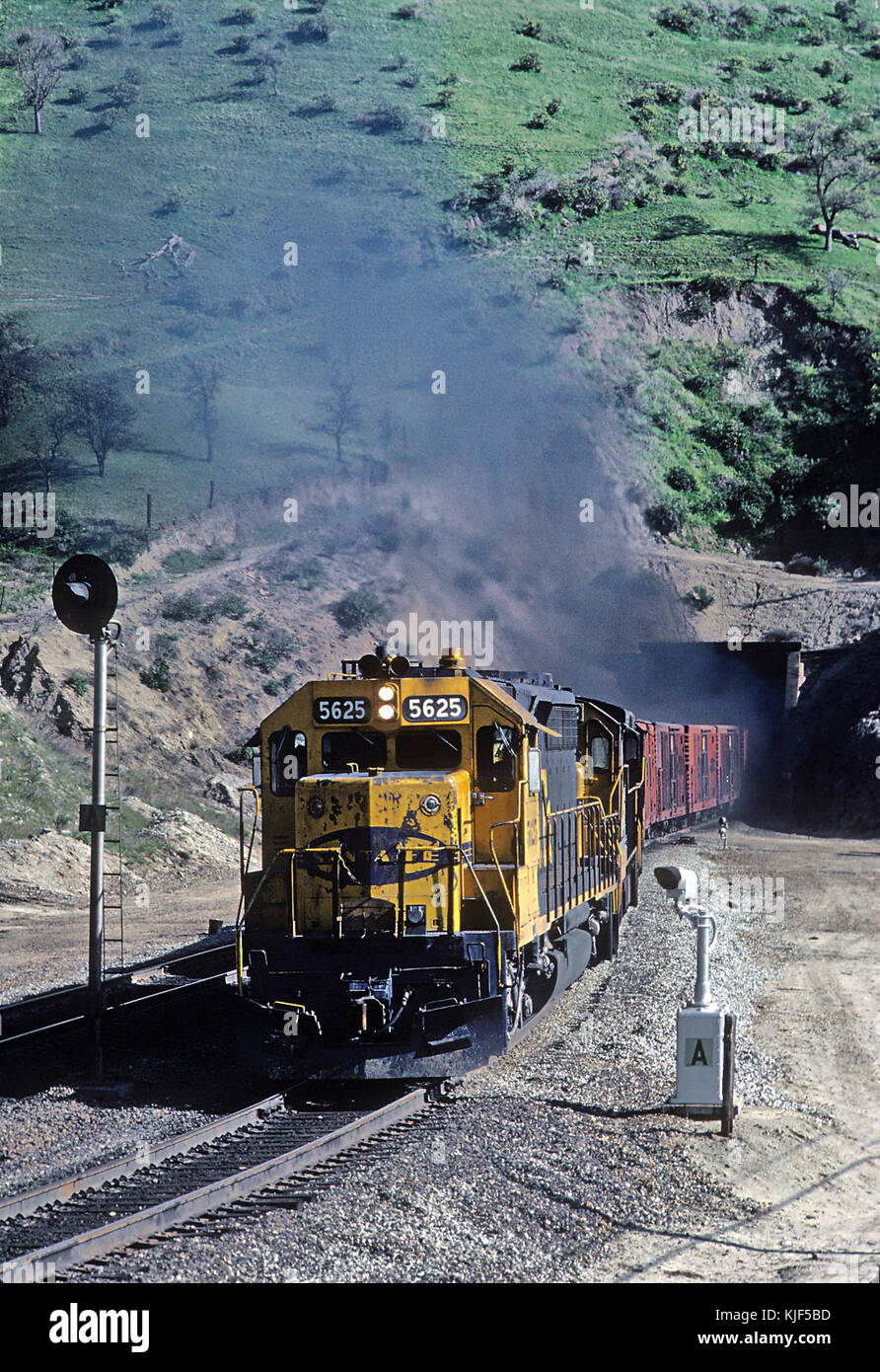 AT&SF 5625 in March 1980 (28466610266 Stock Photo - Alamy