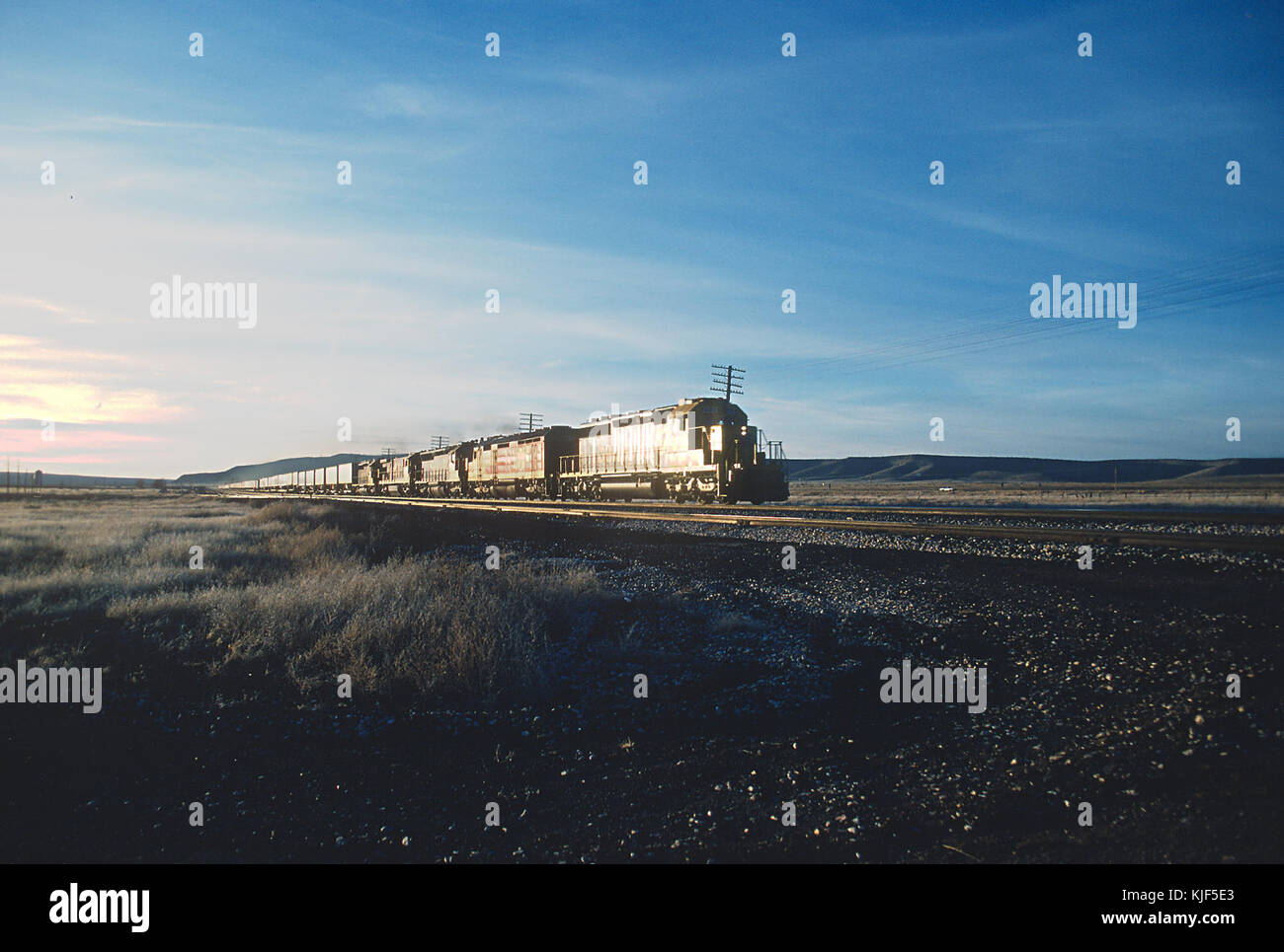 AT&SF 5039 in February 1989 (28722424286 Stock Photo - Alamy