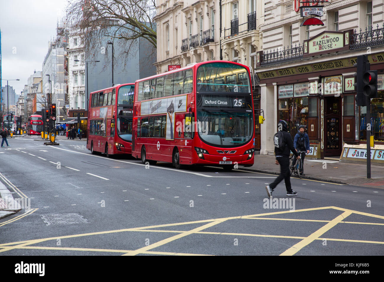 London bus red bus hi-res stock photography and images - Alamy