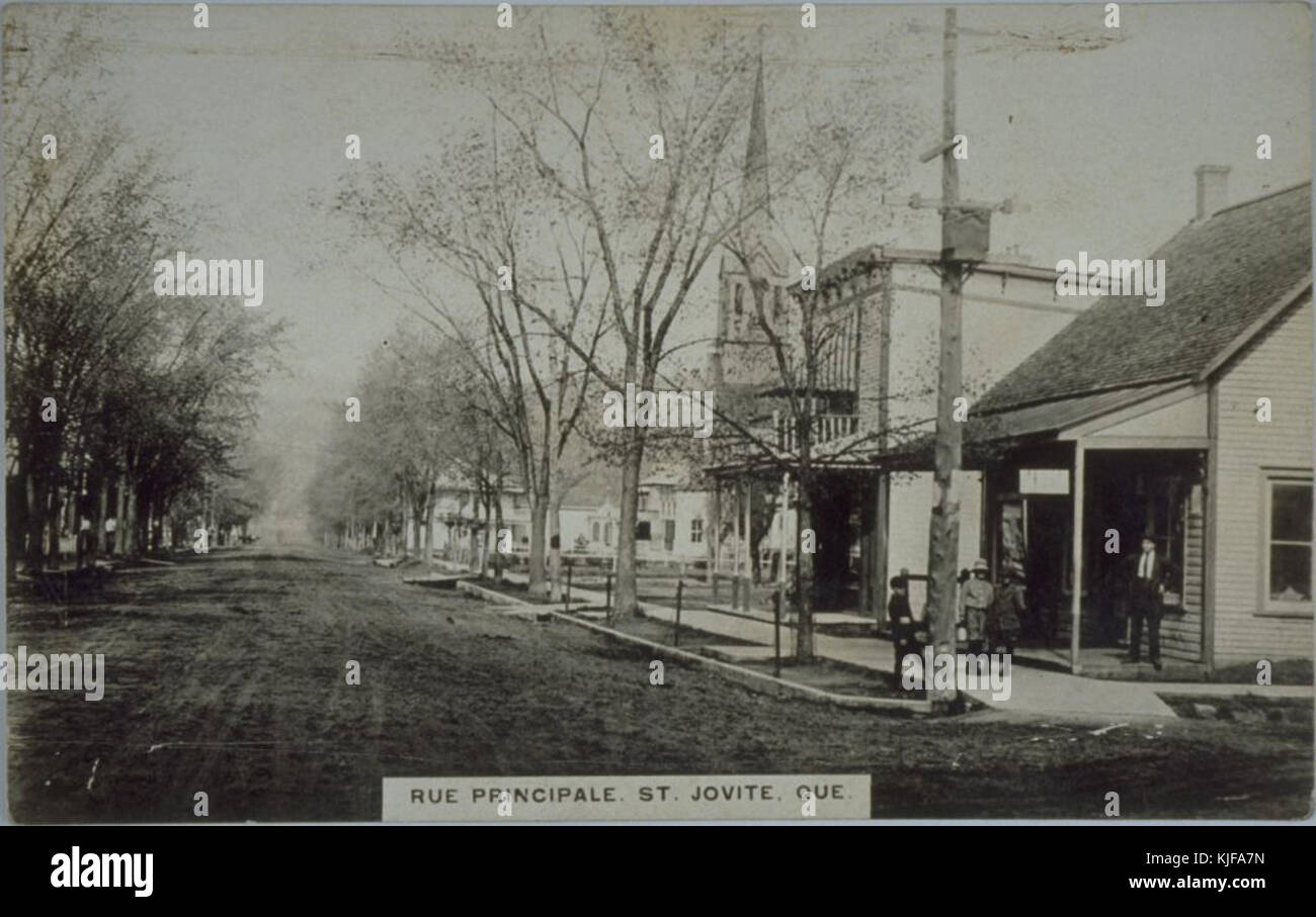 Rue Principale, St. Jovite, Que. BAnQ CP 1735 CON Stock Photo