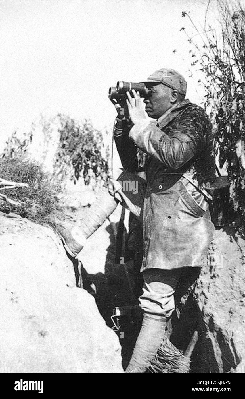 Chinese peoples liberation army soldiers hi-res stock photography and ...