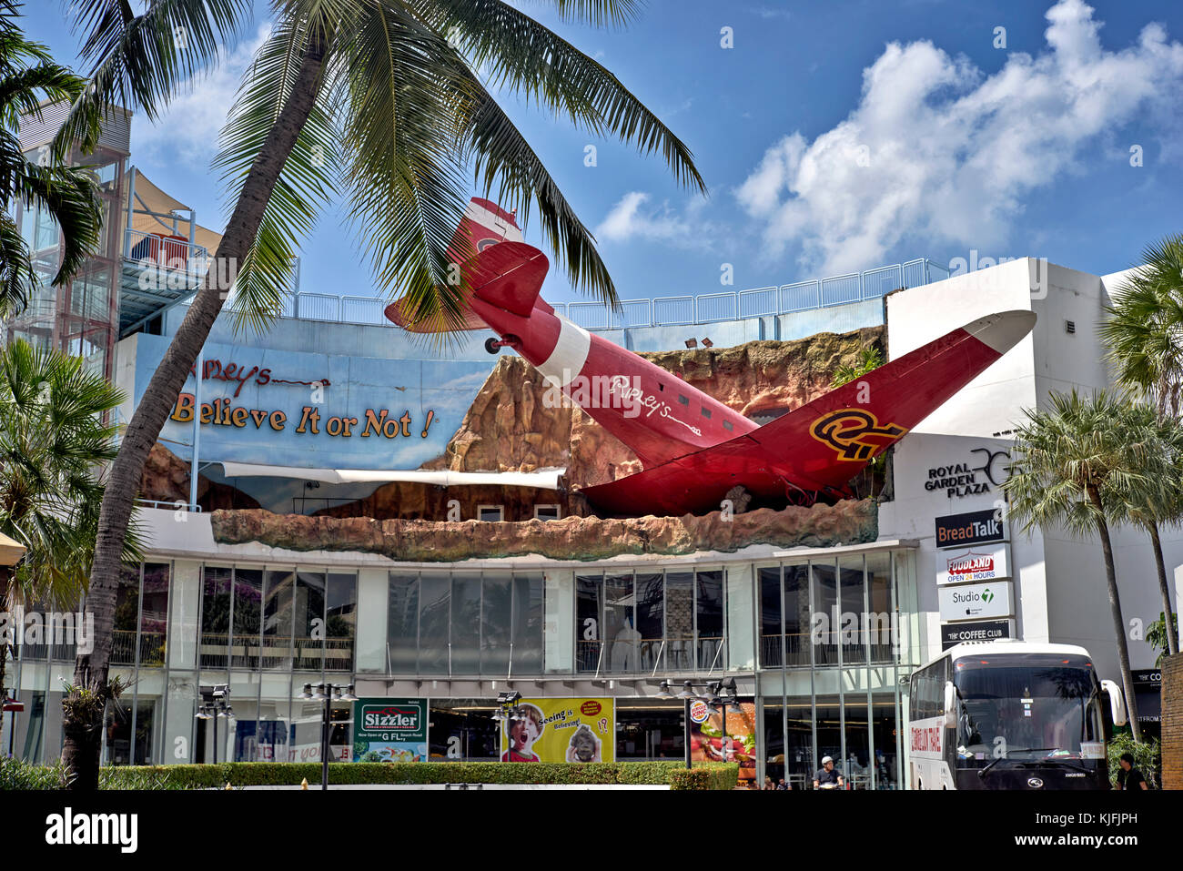 Thai Shopping Malls High Resolution Stock Photography And Images Alamy