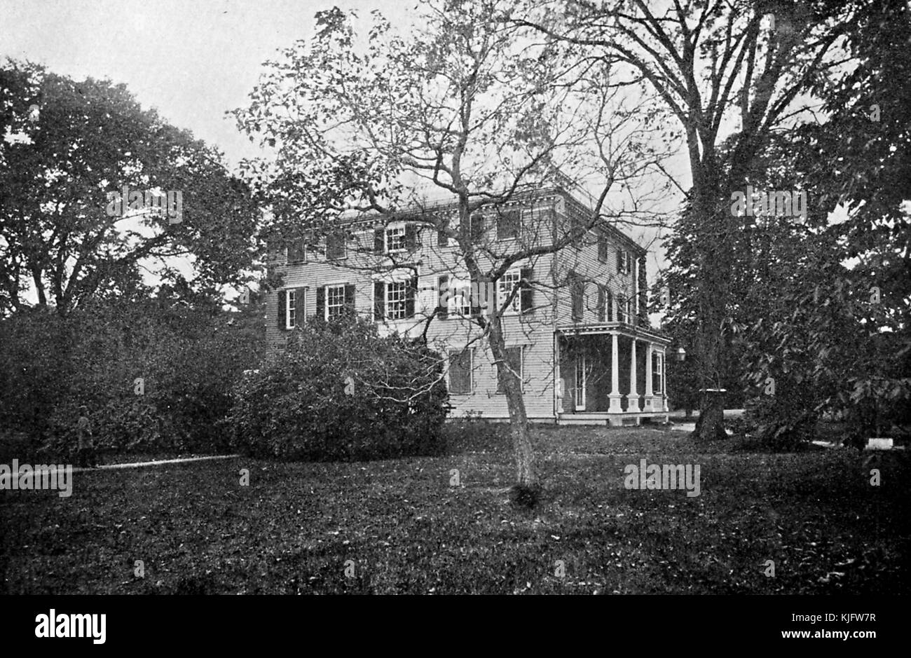 Photograph of Elmwood, historic house built around 1767, known for several prominent former residents, including, Thomas Oliver, royal Lieutenant Governor of Massachusetts, Elbridge Gerry, signer of the United States Declaration of Independence and Vice President of the United States, and James Russell Lowell (18191891), noted American writer, poet, and foreign diplomat, Cambridge, Massachusets, Boston, Massachusetts, 1913. Stock Photo