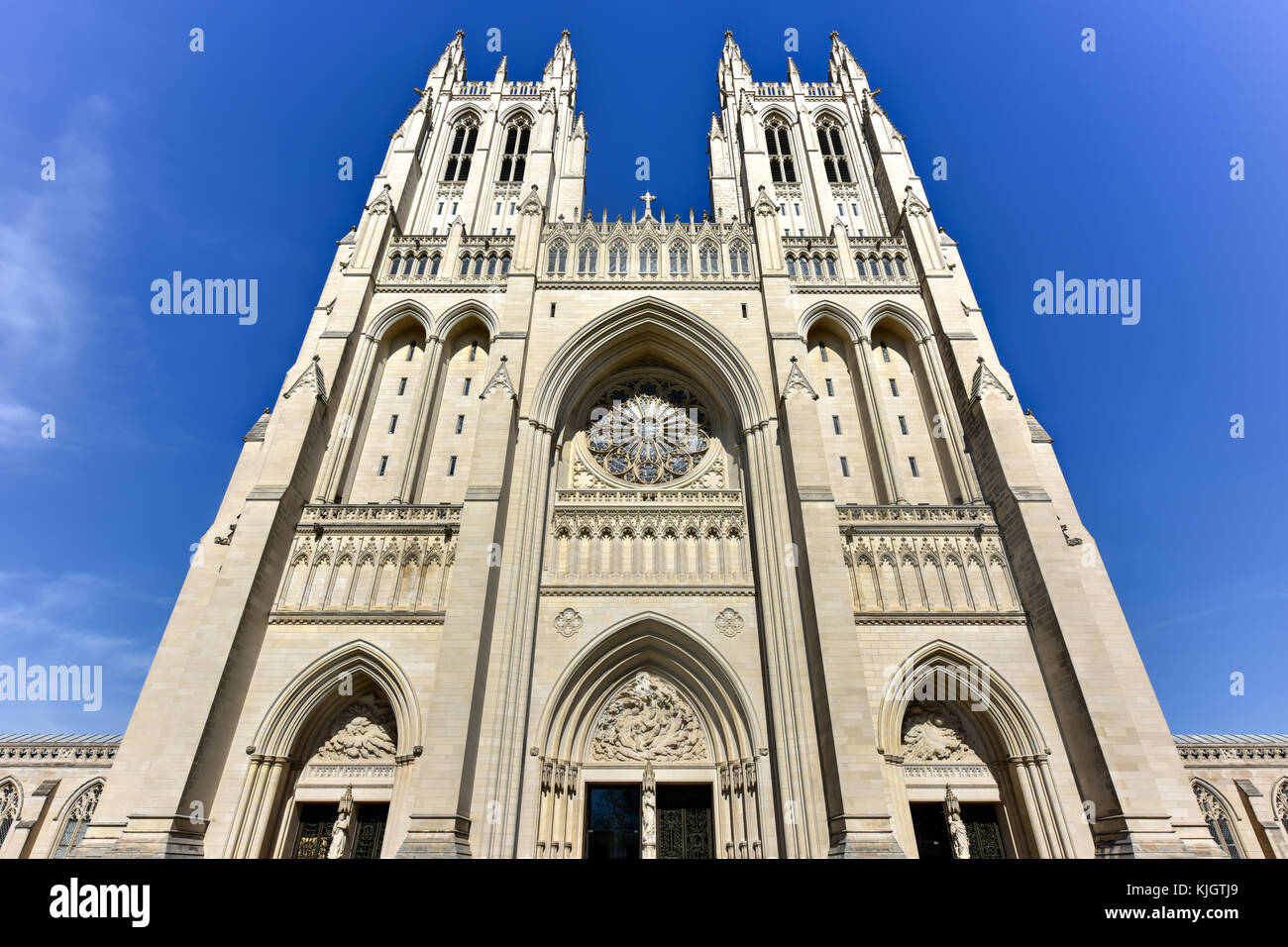 The Cathedral Church of Saint Peter and Saint Paul in the City and Diocese of Washington. Washington National Cathedral, is a cathedral of the Episcop Stock Photo