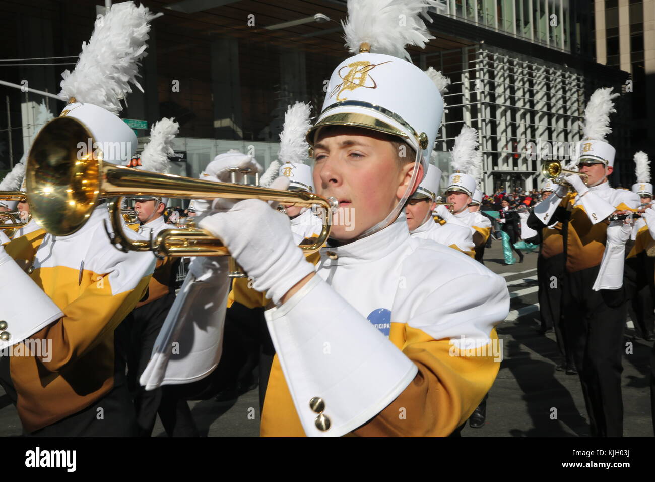 New York, USA. 23rd Nov, 2017. 2017 Macy's Parade - Macy's Thanksgiving Day Parade Credit: Itzik Roytman/Alamy Live News Stock Photo