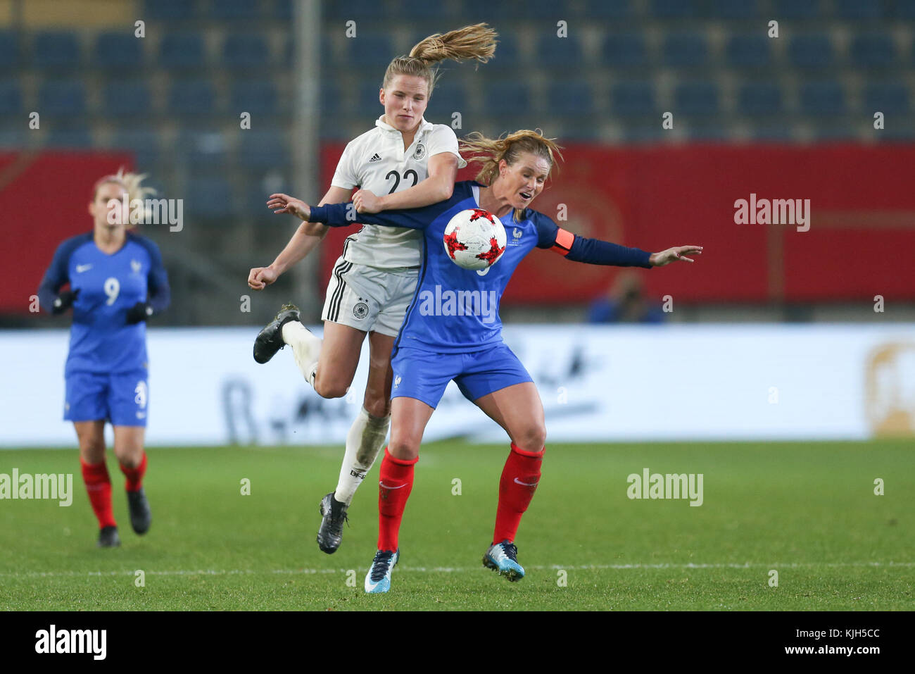 Germany's Tabea Kemme (L) in action against France's Amandine Henry (R) during the women's international friendly soccer match between Germany and France in the Schueco Arena stadium in Bielefeld, Germany, 24 November 2017. Photo: Friso Gentsch/dpa Stock Photo