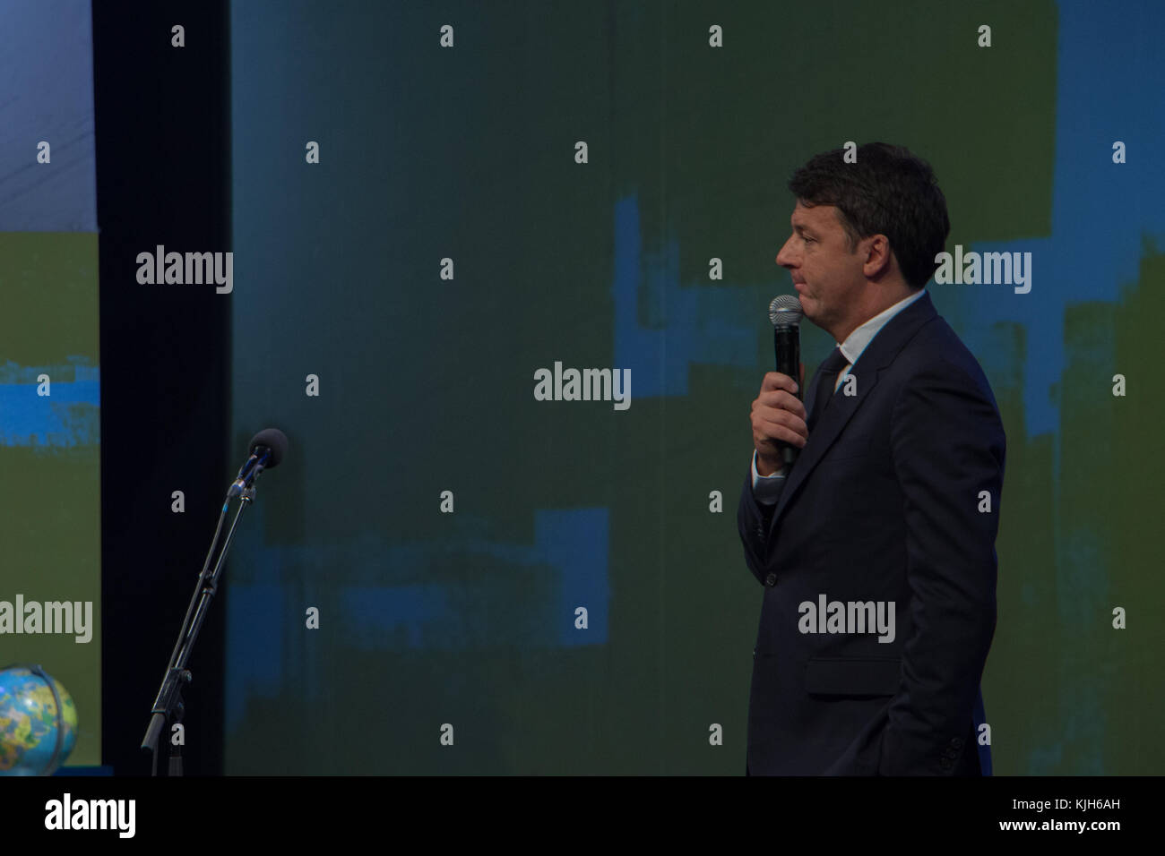 Florence, Italy. 24th November, 2017. Speaking at the Leopolda 8 Cnference in Florence, Italy, former Italian Prime Minister and leader of the Partito Democratico (Pd) Matteo Renzi. Credit: Joseph Suschitzky/Alamy Live News Stock Photo