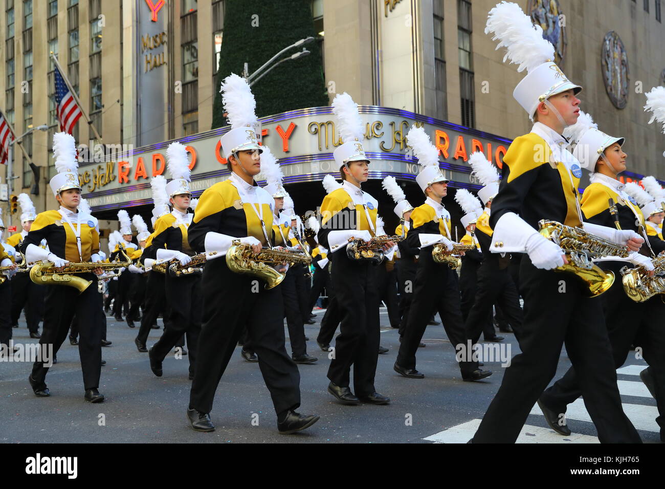 New York, USA. 23rd Nov, 2017. The Davis High School Marching Band from
