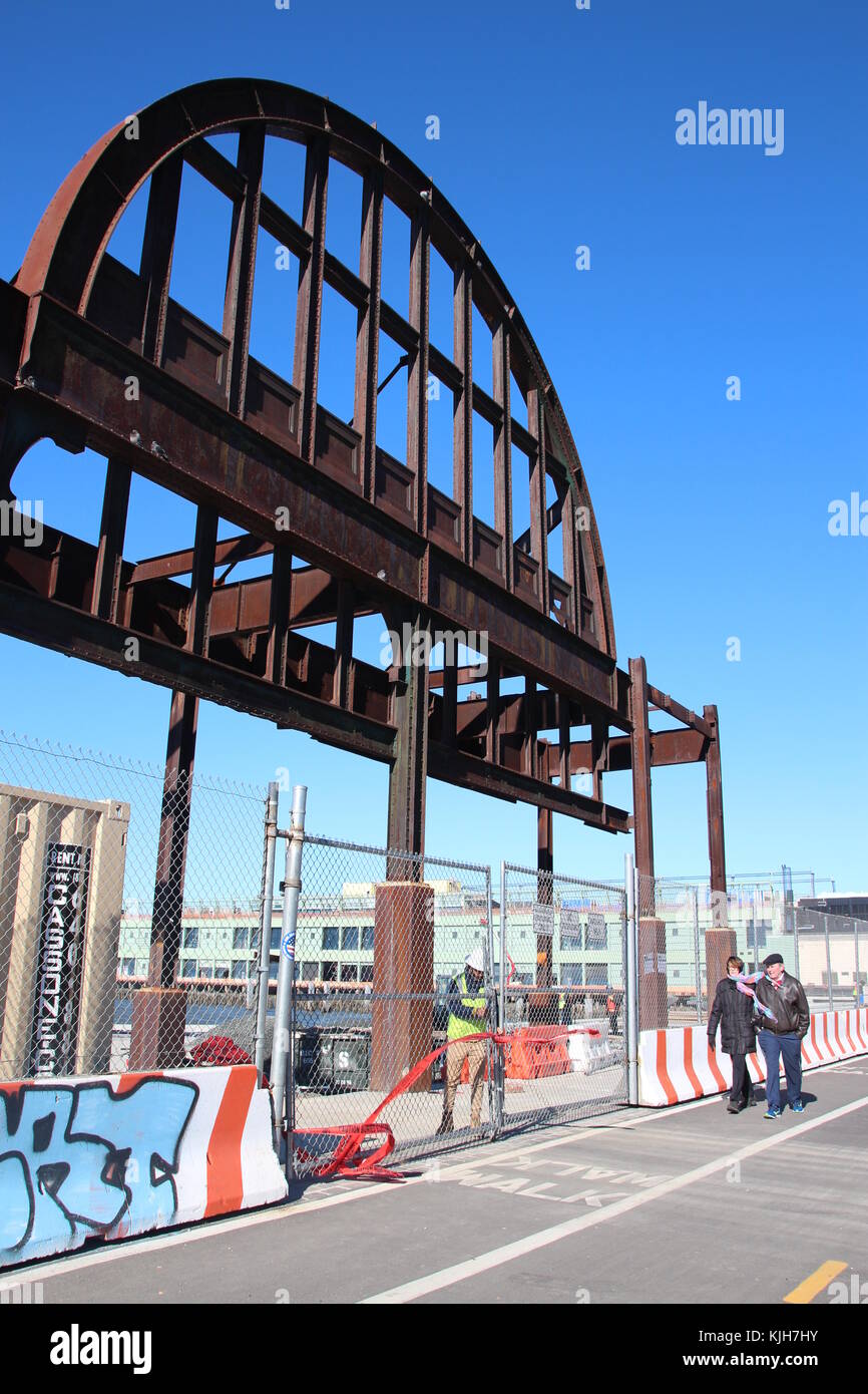 New York, USA. 17th Nov, 2017. The entrance of Pier 54 on the West