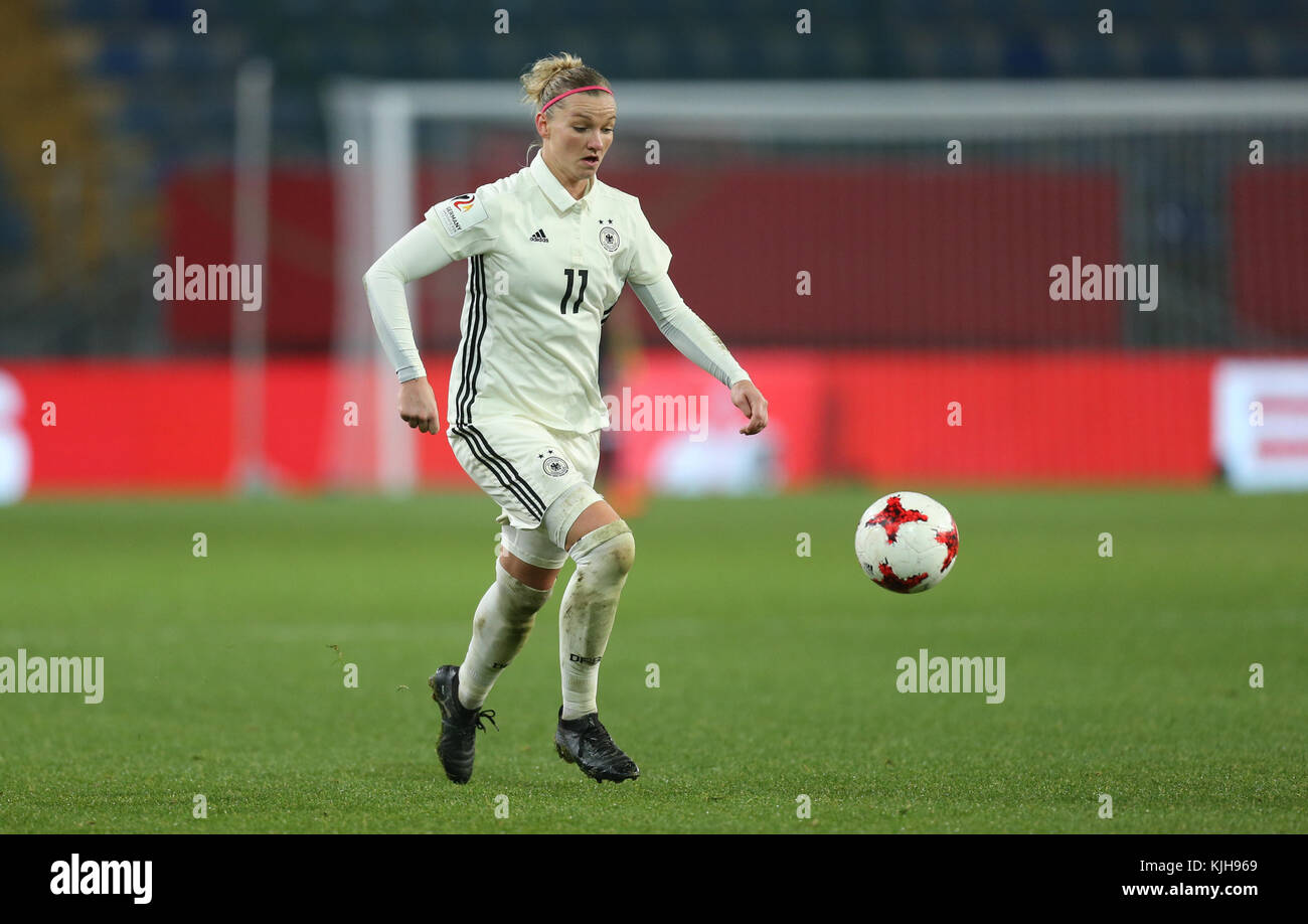 Bielefeld, Germany. 24th Nov, 2017. Germany's Alexandra Popp in action during the women's international friendly soccer match between Germany and France in the Schueco Arena stadium in Bielefeld, Germany, 24 November 2017. Credit: Friso Gentsch/dpa/Alamy Live News Stock Photo