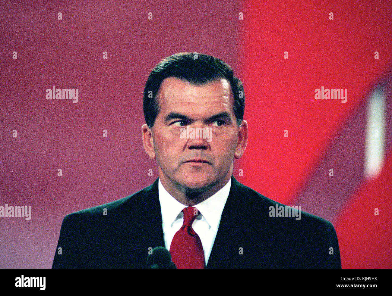 Governor Tom Ridge (Republican of Pennsylvania) speaks at the 1996 Republican National Convention at the San Diego Convention Center in San Diego, California on August 14, 1996. Credit: Ron Sachs/CNP - NO WIRE SERVICE - Photo: Ron Sachs/Consolidated/dpa Stock Photo