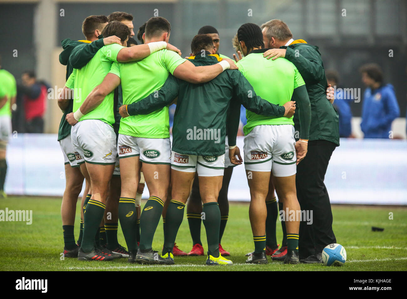 Padova, Italy. 25th November 2017. Springboks' scrum rounds up in the international november test match between Italy and South Africa. Massimiliano Carnabuci/Alamy Live News Stock Photo