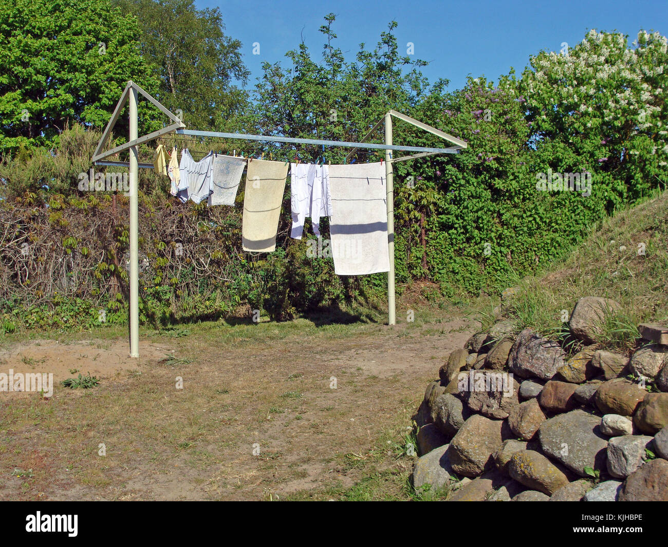 Outdoor clothes drying stands hi res stock photography and images Alamy