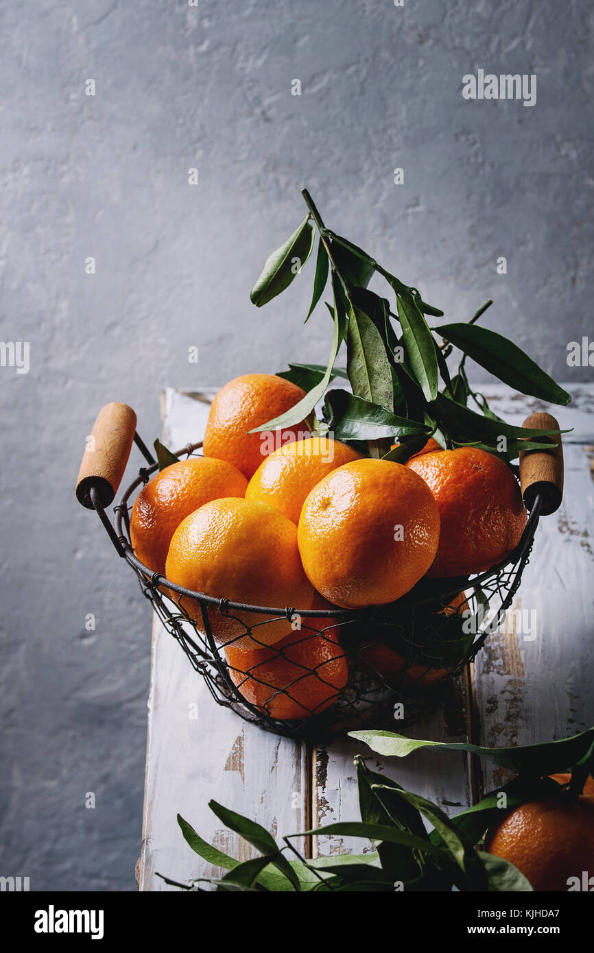 Clementines with leaves Stock Photo Alamy